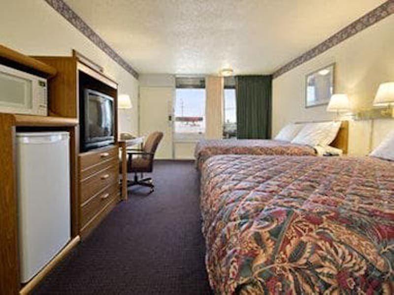 Days Inn Rolla Exterior foto